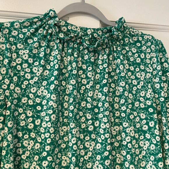 Adrianna Papell Green Floral Top – Size Small - Picture 2 of 10